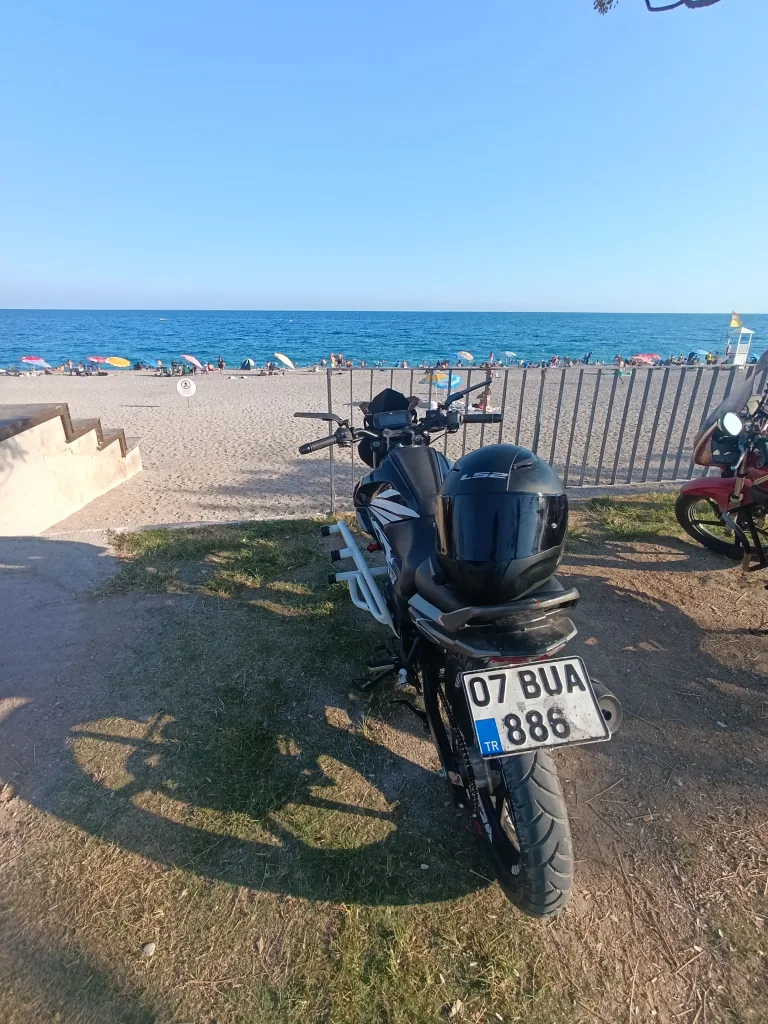07 BUA 886