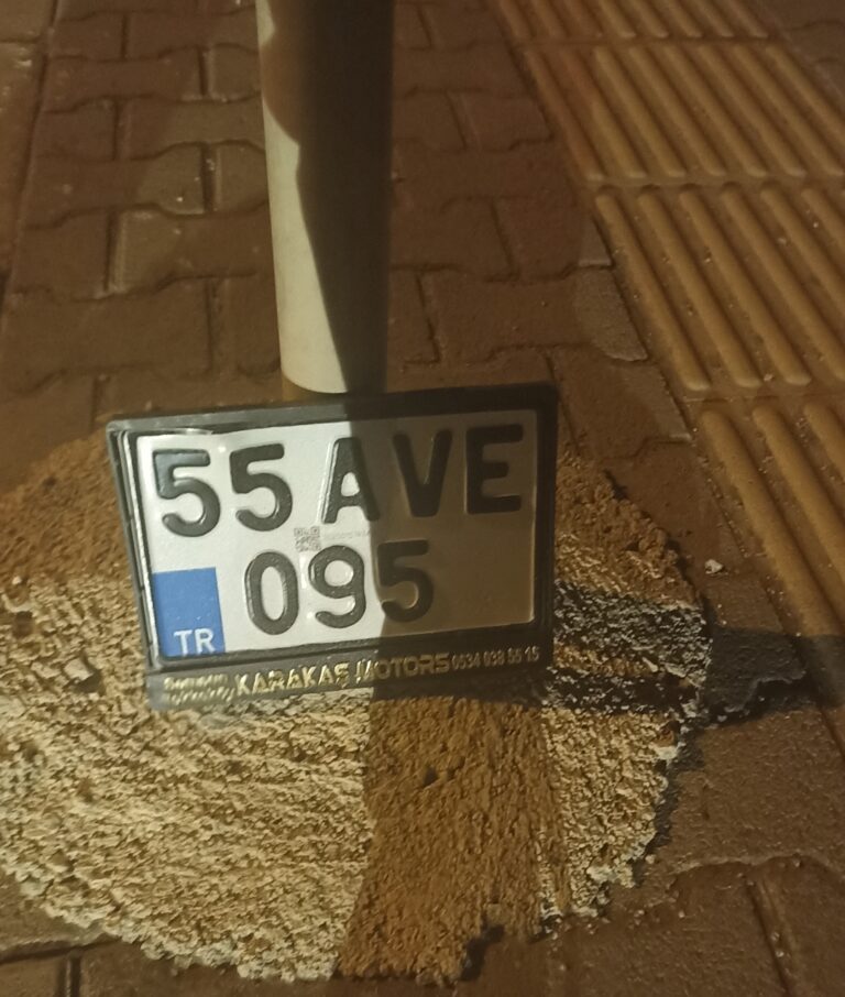 55 AVE 095